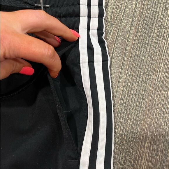 Adidas Essentials 3-Stripes Wind Pants Drawstring Regular Tapered Fit Black XS - Picture 8 of 10